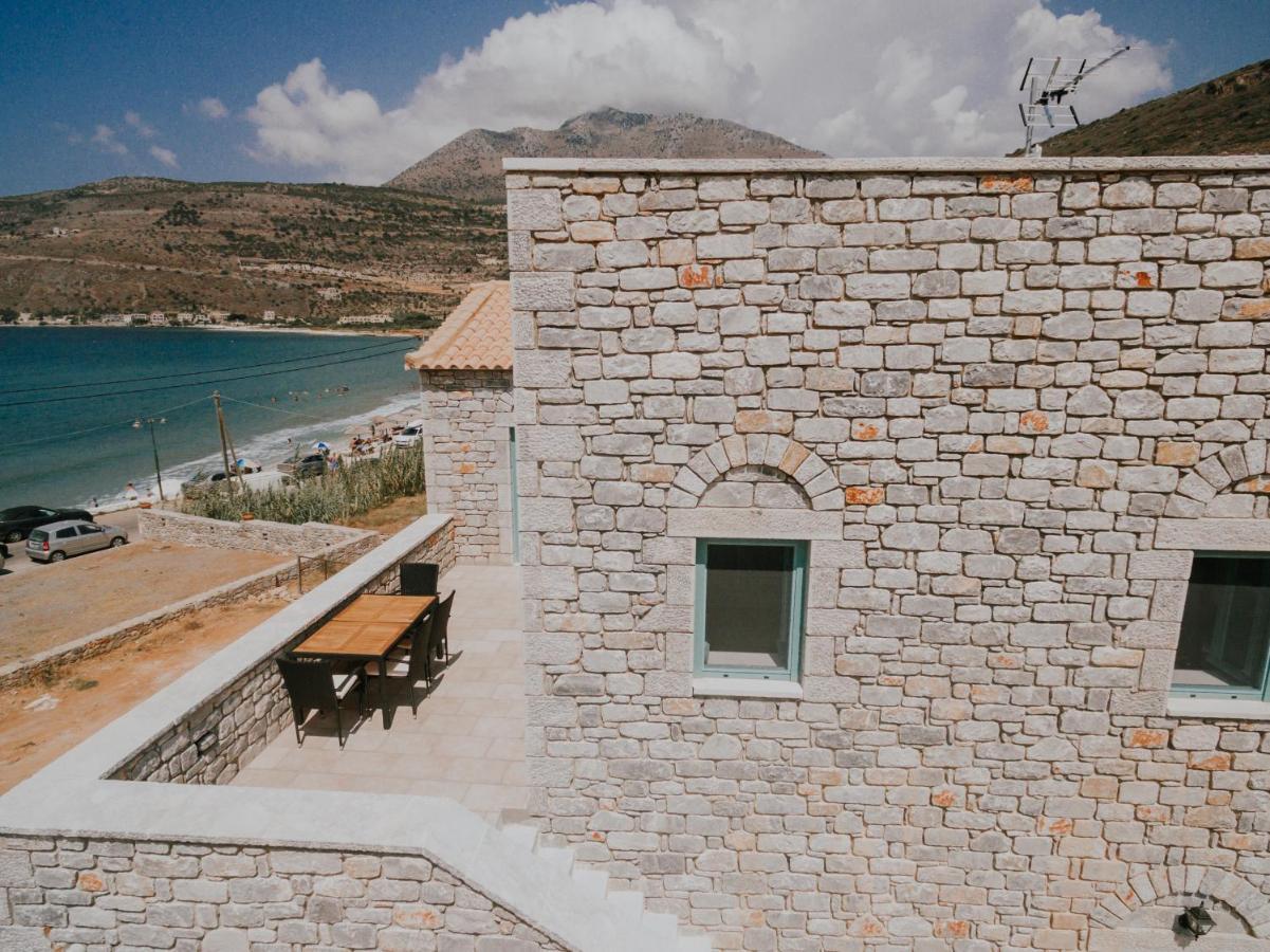 George Seafront Suites Neo Oitilo Exterior photo